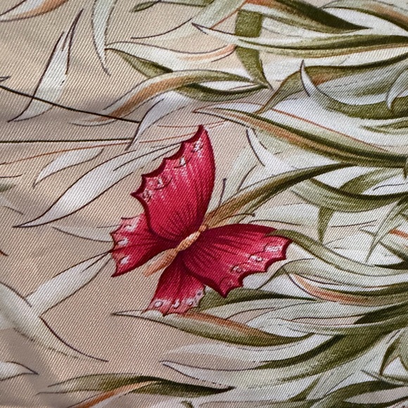 Tiffany & Co. Silk scarf with Green and Brown Nature Motif - Picture 5 of 8